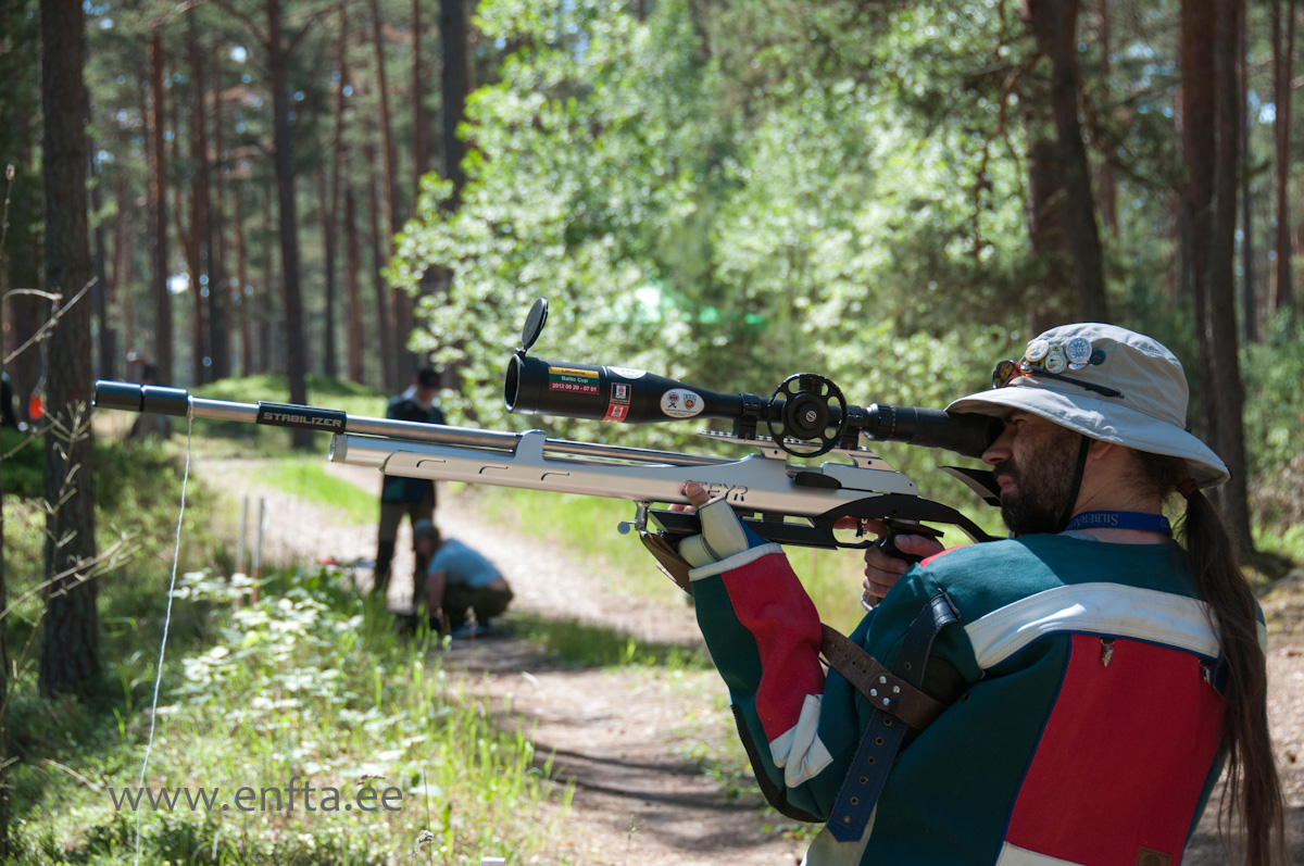 Elmet Orasson, Steyr LG 110 Running Target, Hawke SideWinder 8-32x56